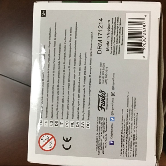 New in box PopGames- Minecraft limited Chase Edition Tuxedo Cat - Picture 5 of 5